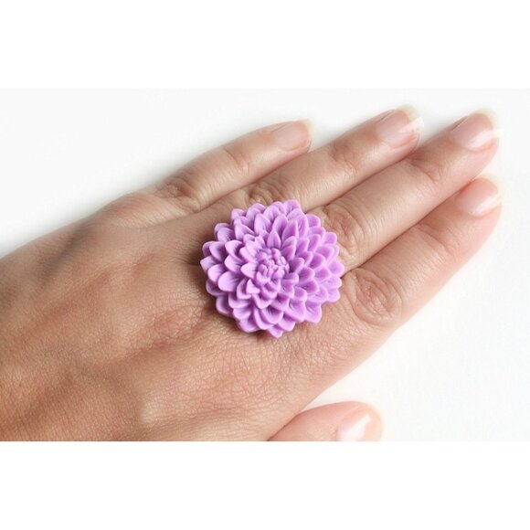 Lilac Purple Flower Ring Adjustable Chrysanthemum Ring - more colours available - Picture 1 of 6
